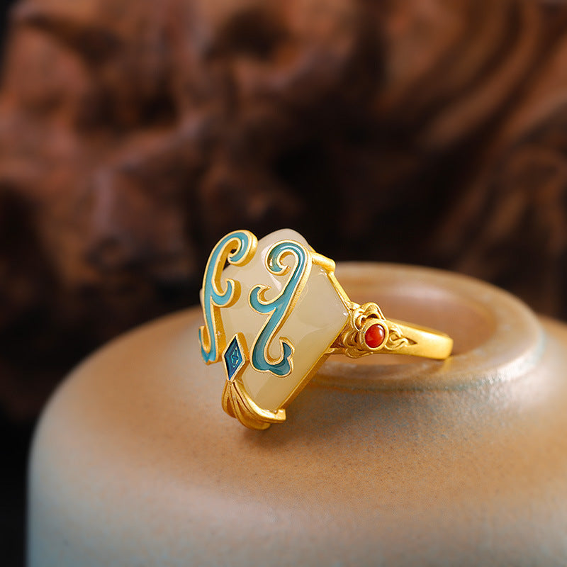 Charming Silver Ring for Any Occasion