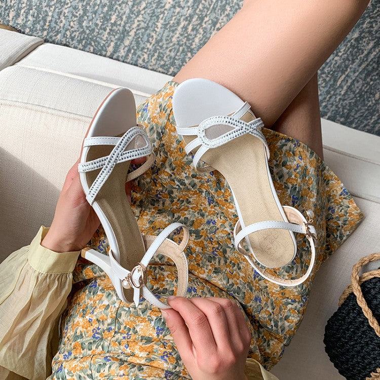 Graceful Orthopedic Sandals for Modern Look