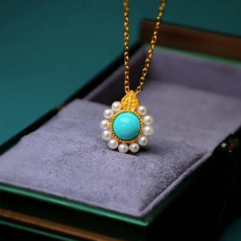 Charming Silver Necklace for Any Occasion