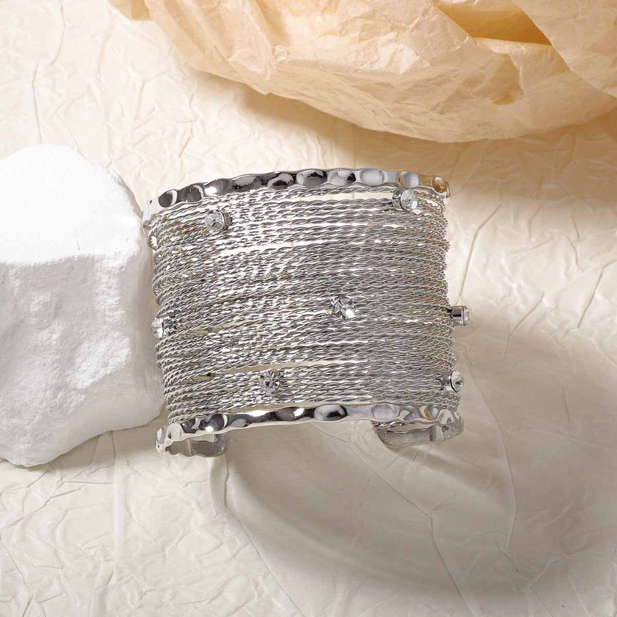 Romantic Bracelet for Special Moments