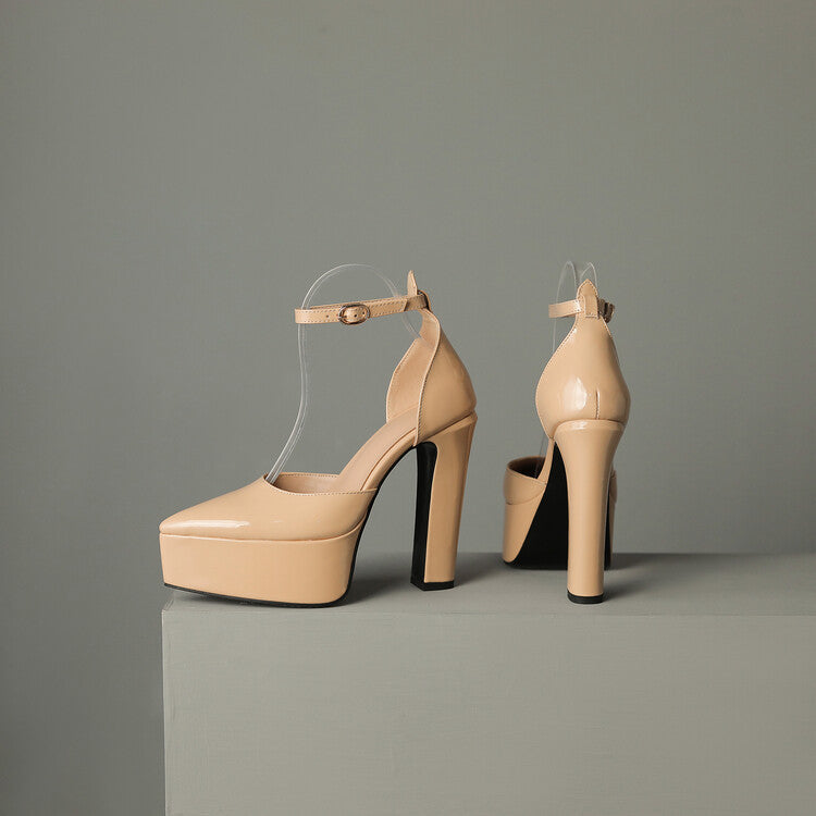 Chic Orthopedic Sandals with Unique Design