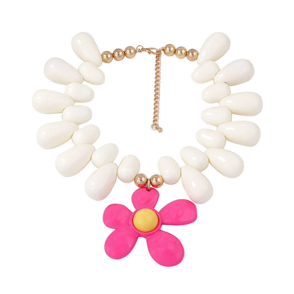 Charming Piece for Any Occasion