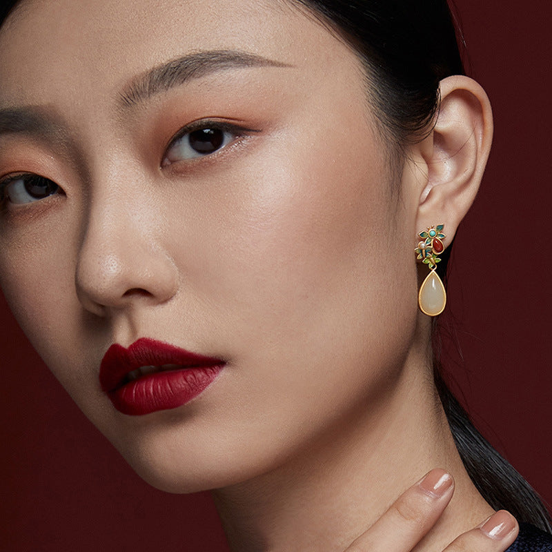 Elegant Silver Earring for Every Occasion