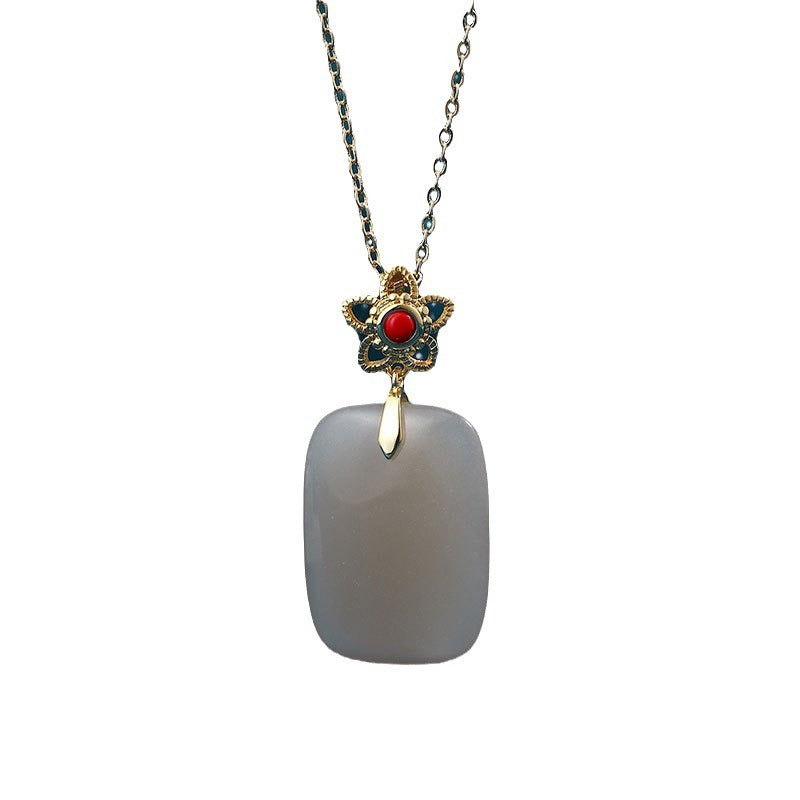 Charming Gold Necklace for Any Occasion