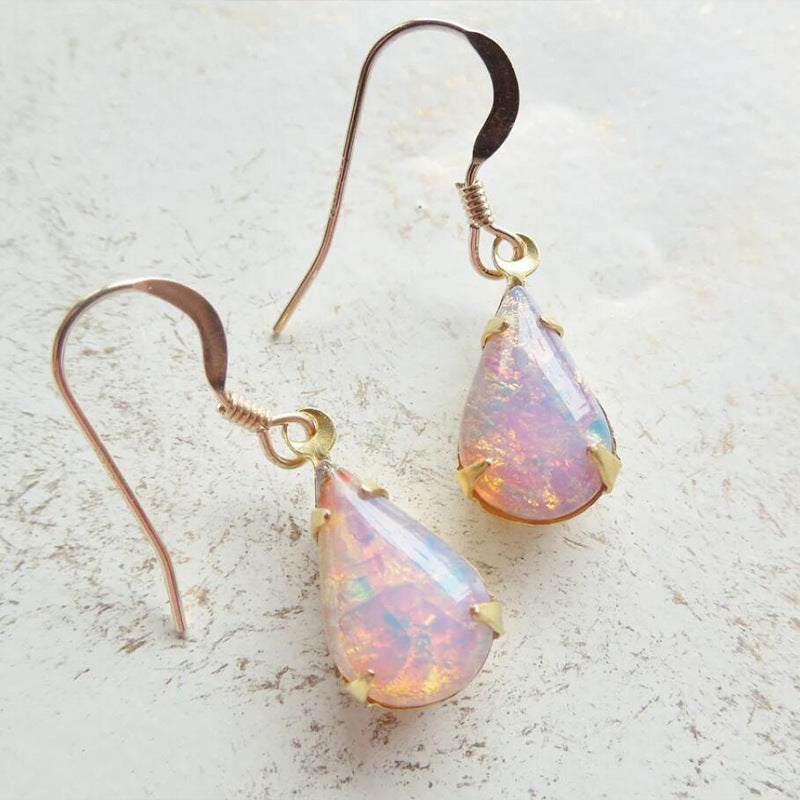 Romantic Gold Earring for Special Moments