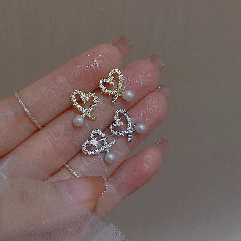 Romantic Pearl Earring for Special Moments