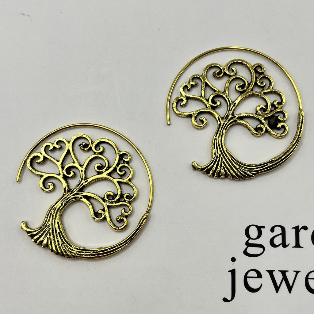 Charming Earring for Any Occasion