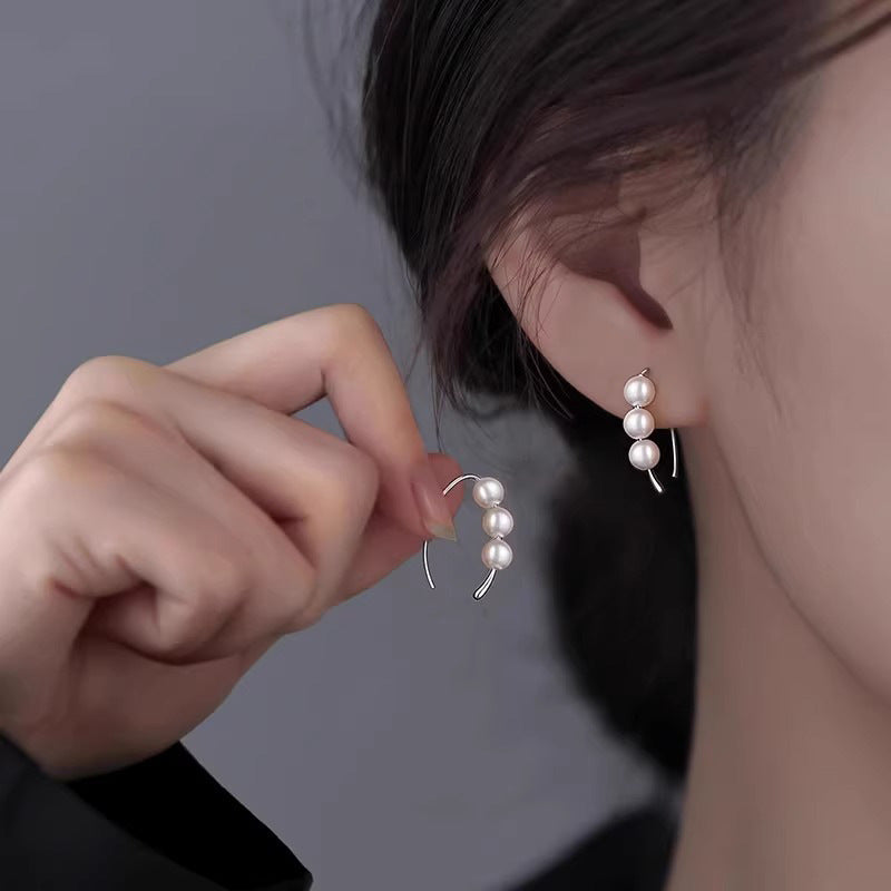 Stunning Pearl Earring for Daily Wear