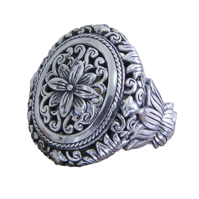 Classic Ring with Timeless Appeal