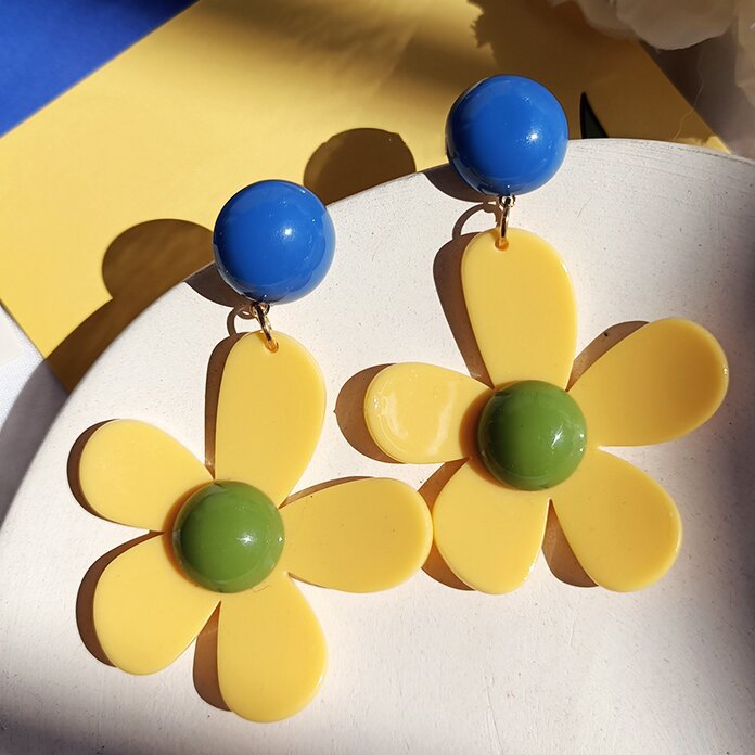 Stunning Earring for Daily Wear