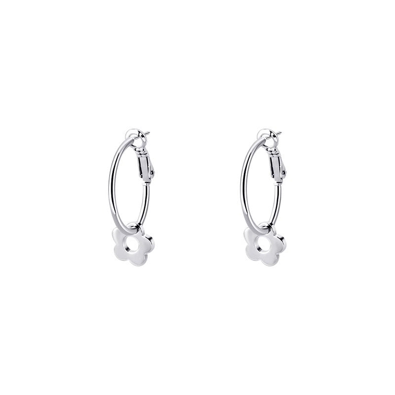 Classic Earring with Timeless Appeal