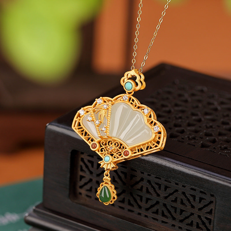 Stunning Gold Pendant for Daily Wear
