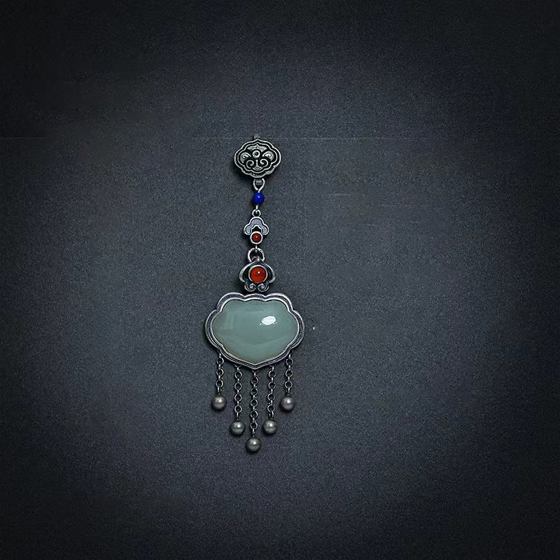 Beautiful Silver Pendant with Unique Style