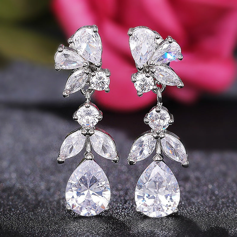 Charming Earring for Any Occasion