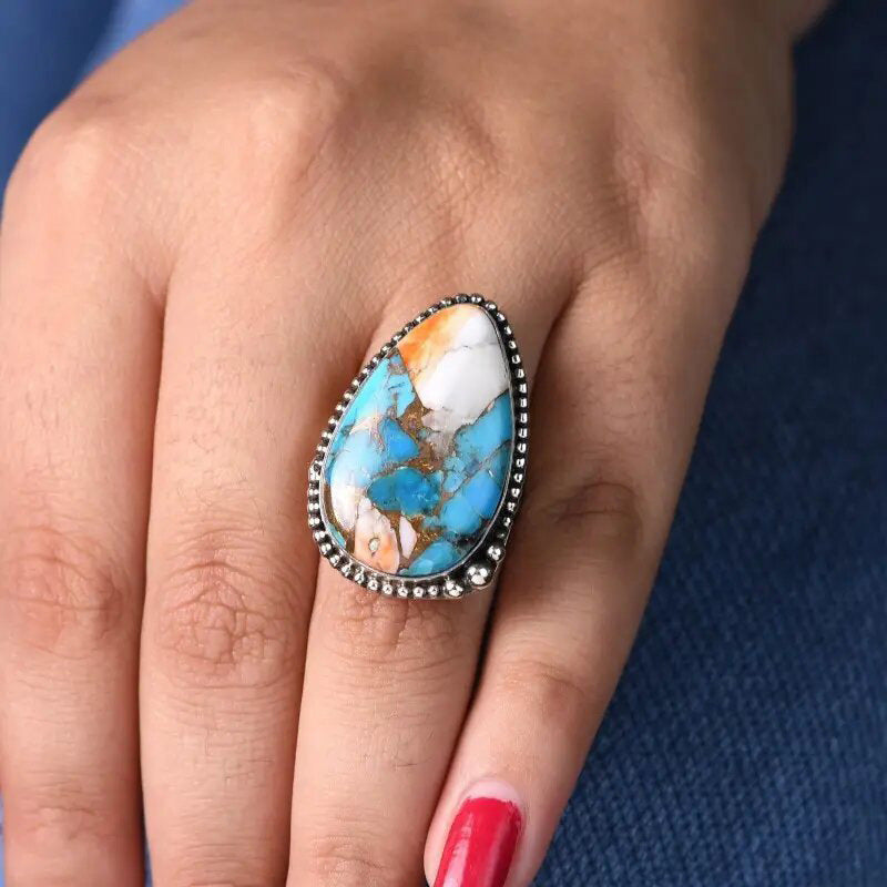 Charming Piece for Any Occasion