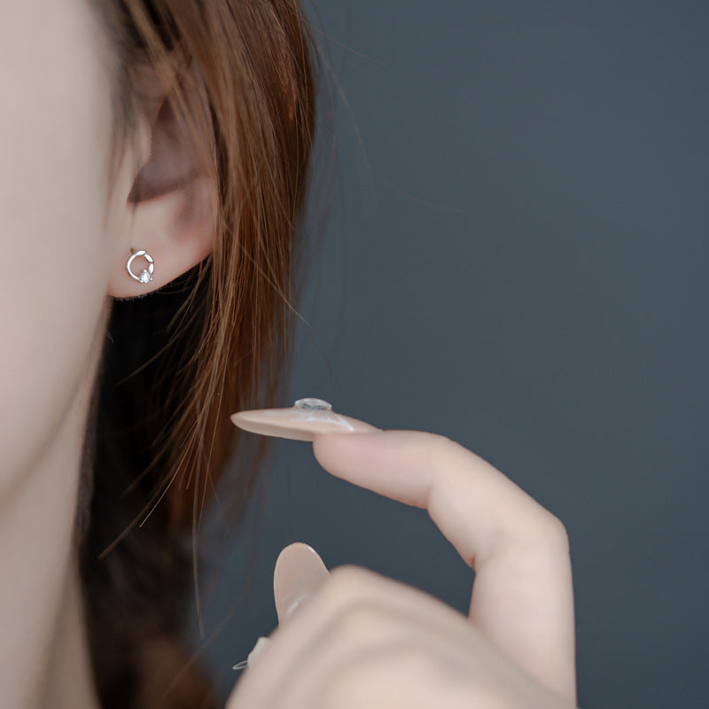 Charming Earring for Any Occasion