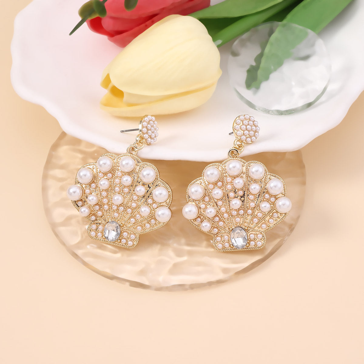 Romantic Pearl Earring for Special Moments