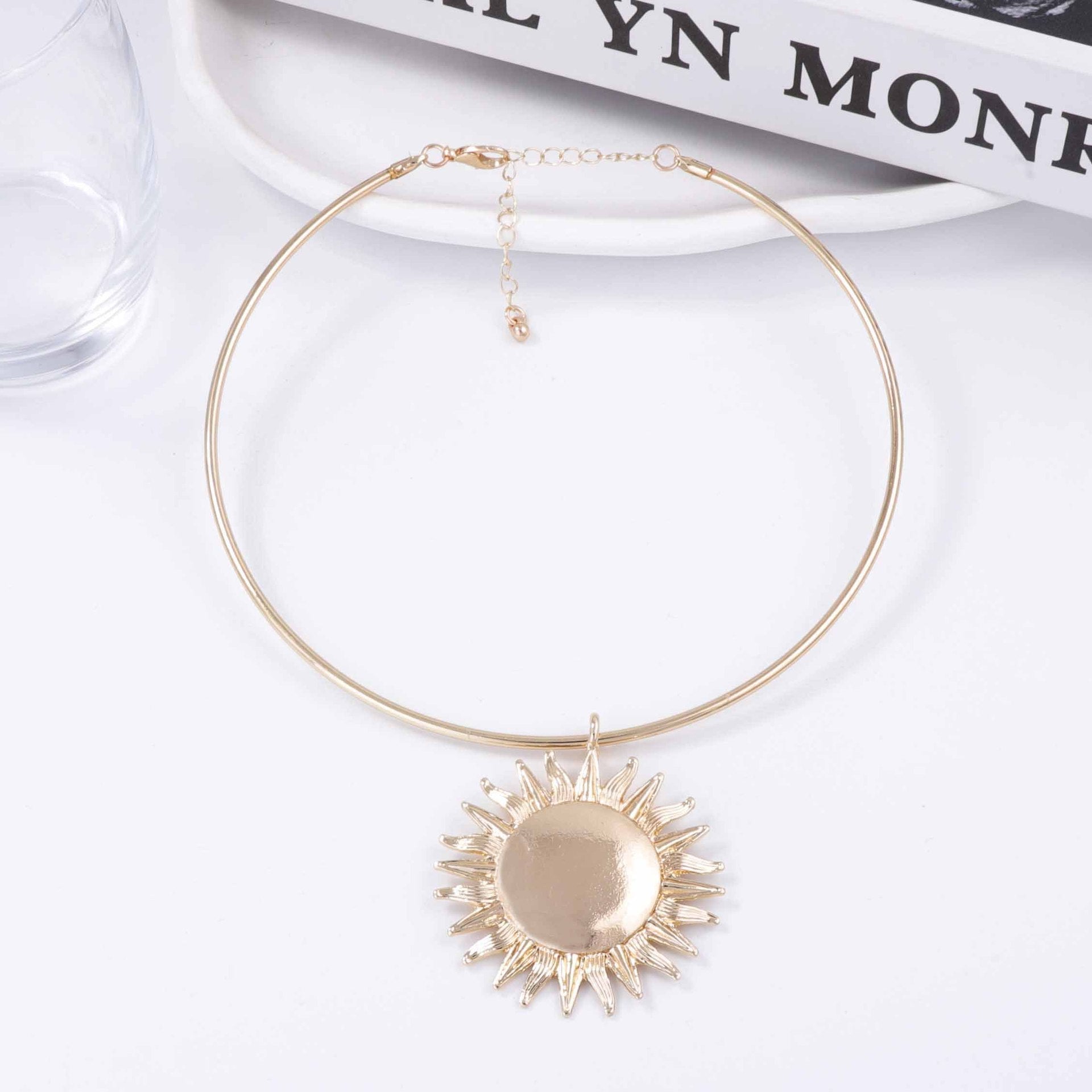 Stunning Necklace for Daily Wear