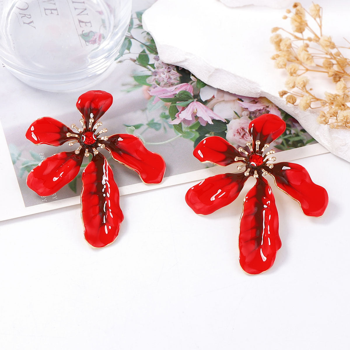 Charming Earring for Any Occasion