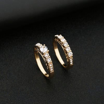 Beautiful Gold Set with Unique Style
