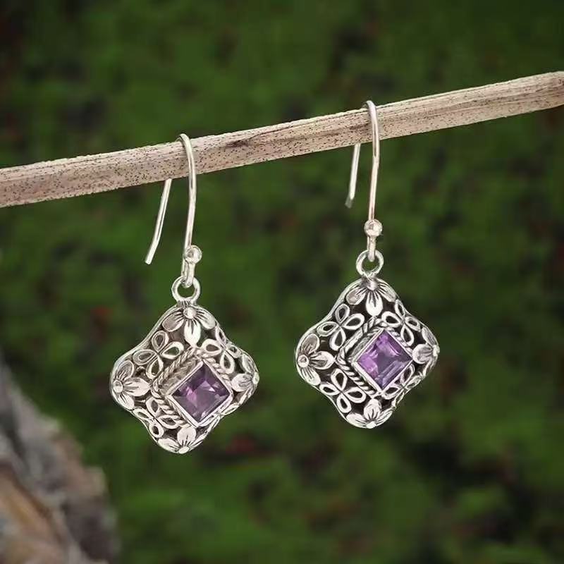 Stunning Earring for Daily Wear