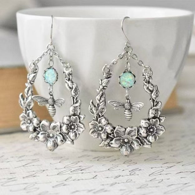 Romantic Silver Earring for Special Moments