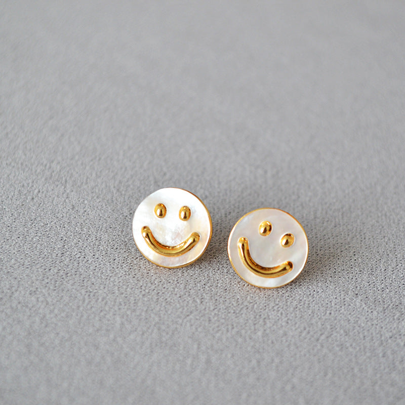Romantic Gold Necklace for Special Moments