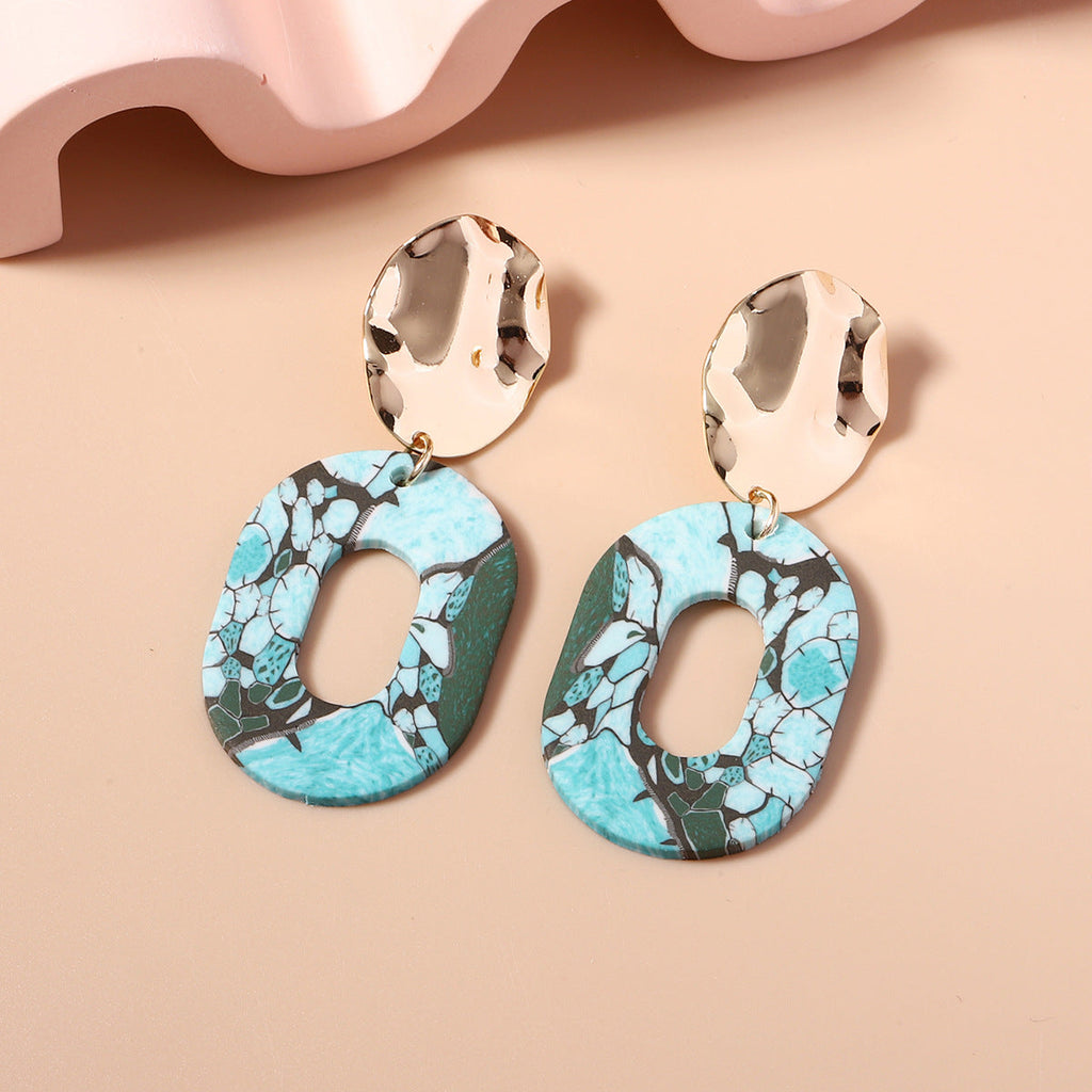 Charming Earring for Any Occasion