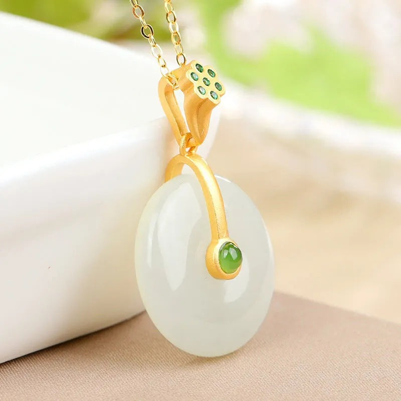 Charming Gold Necklace for Any Occasion