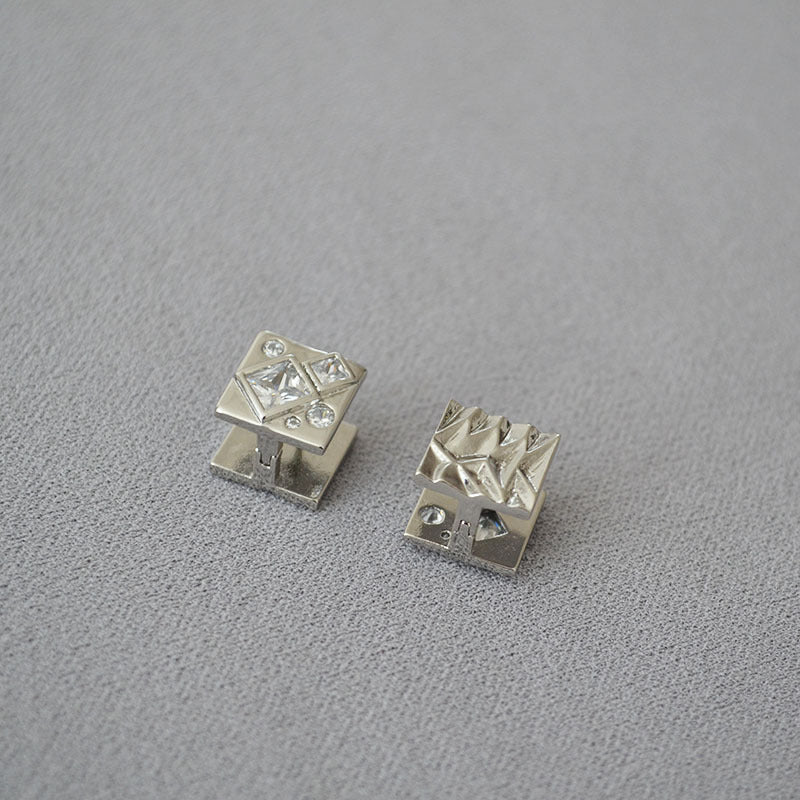 Romantic Gold Earring for Special Moments