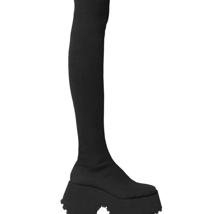 Graceful Orthopedic Boots for Modern Look