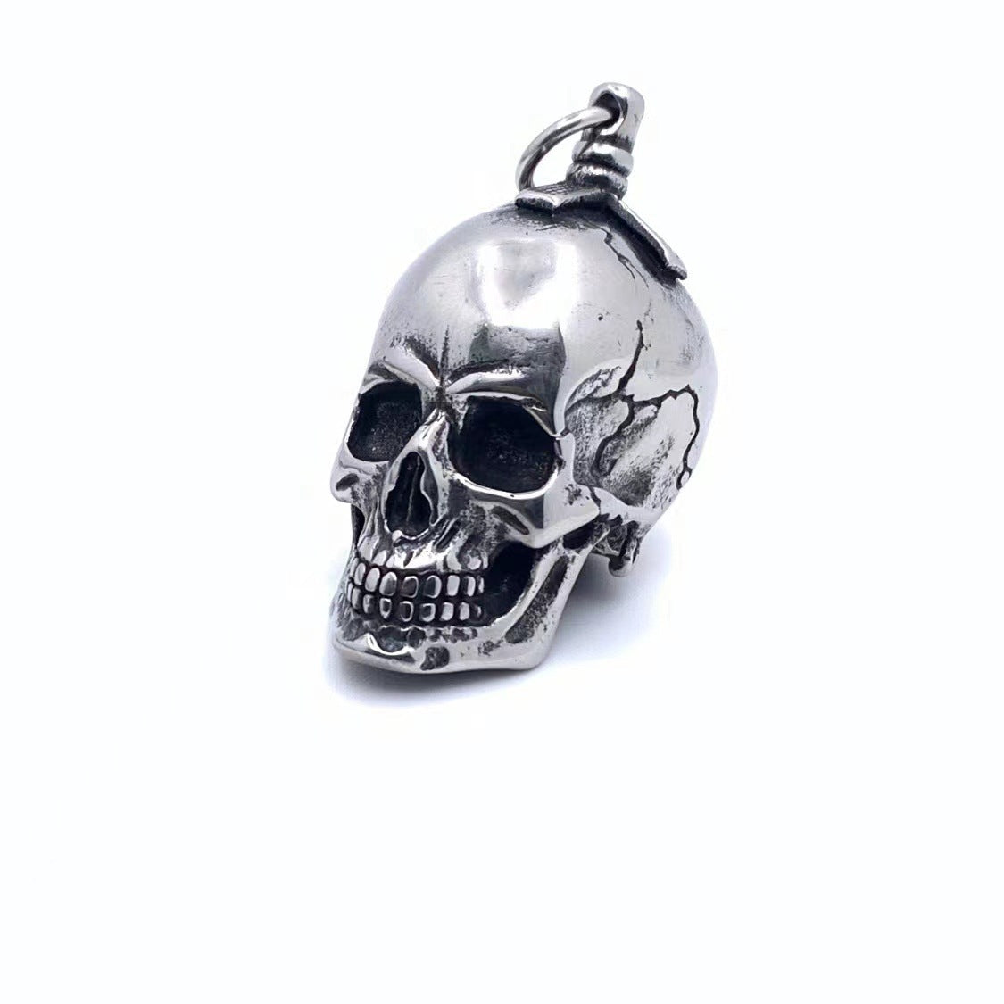Charming Pendant for Any Occasion