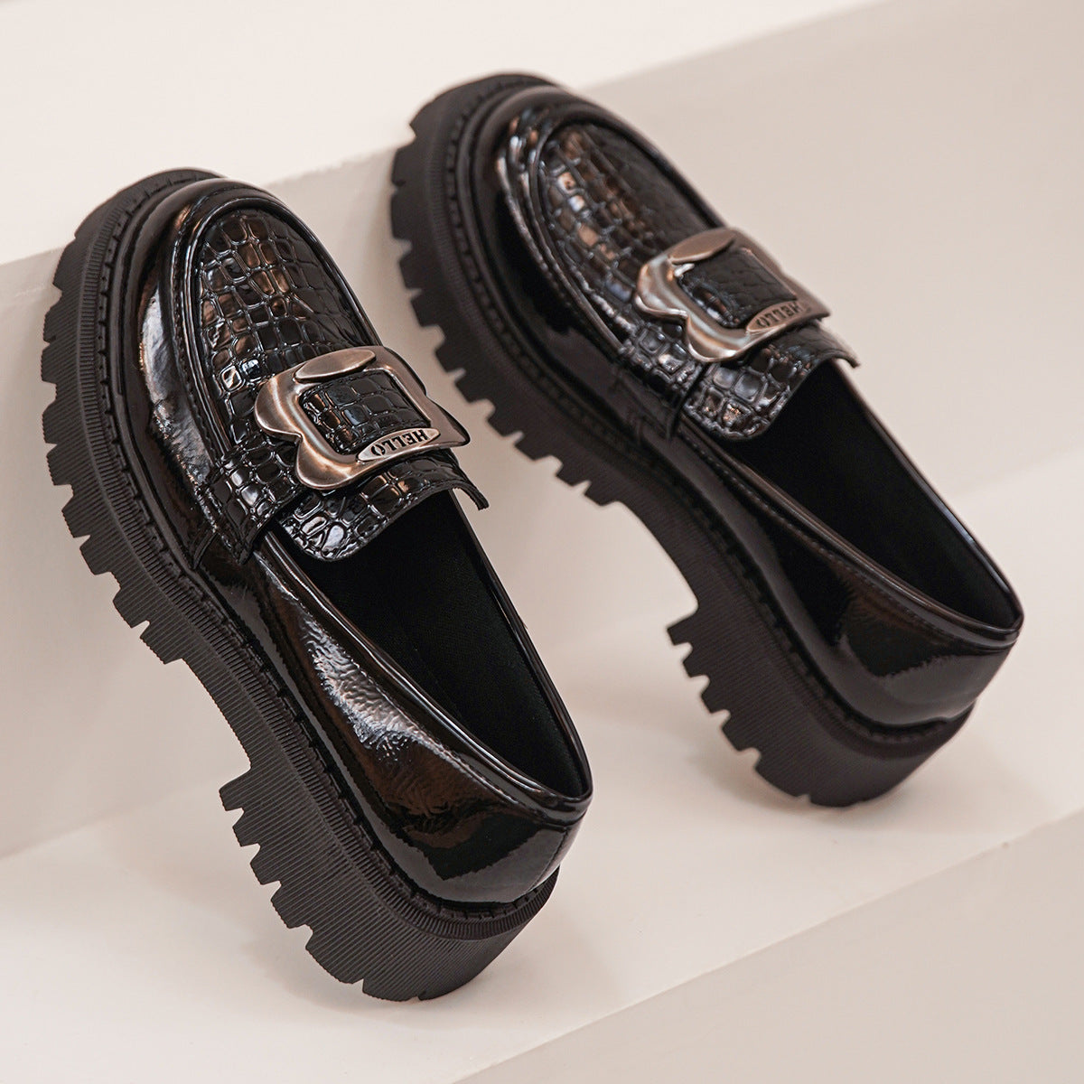 Chic Orthopedic Shoes with Unique Design