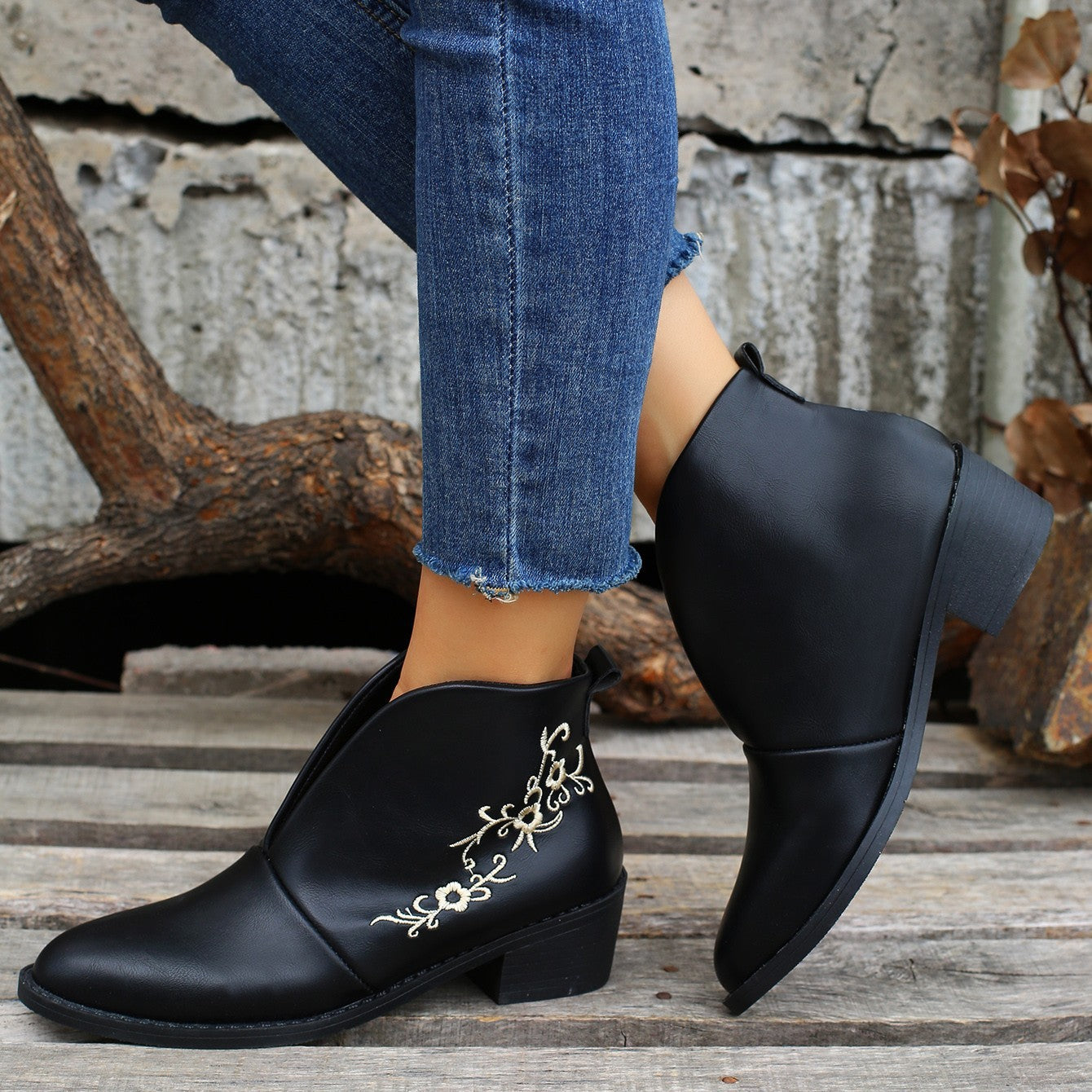 Graceful Orthopedic Boots for Modern Look