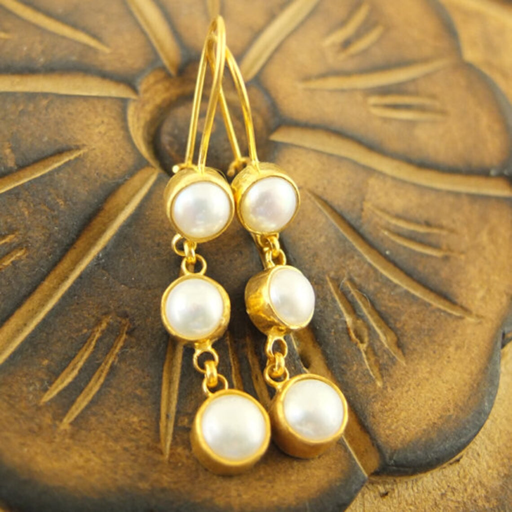 Stunning Pearl Earring for Daily Wear