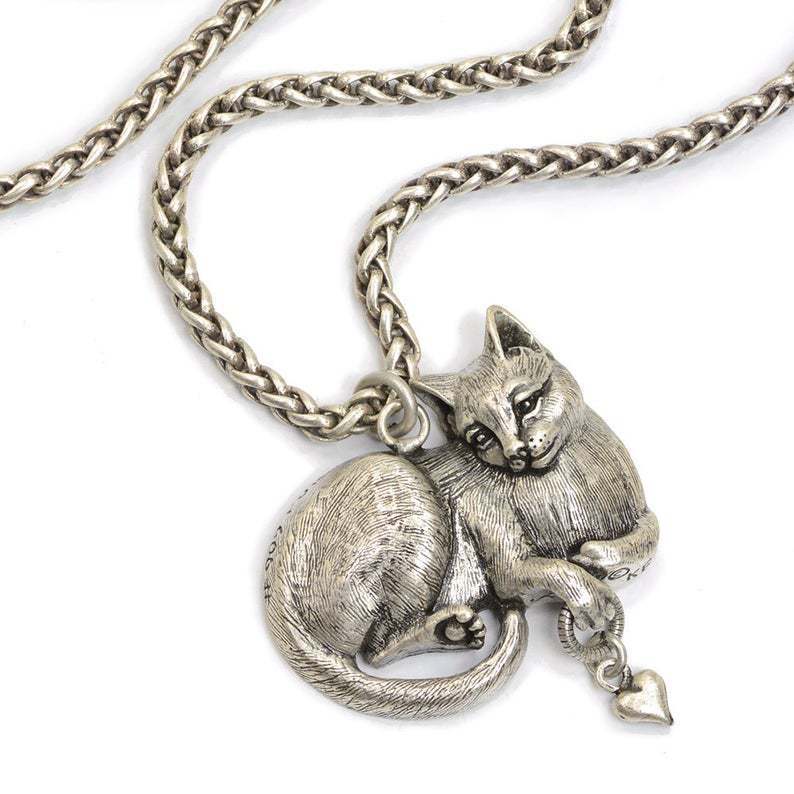 Classic Necklace with Timeless Appeal