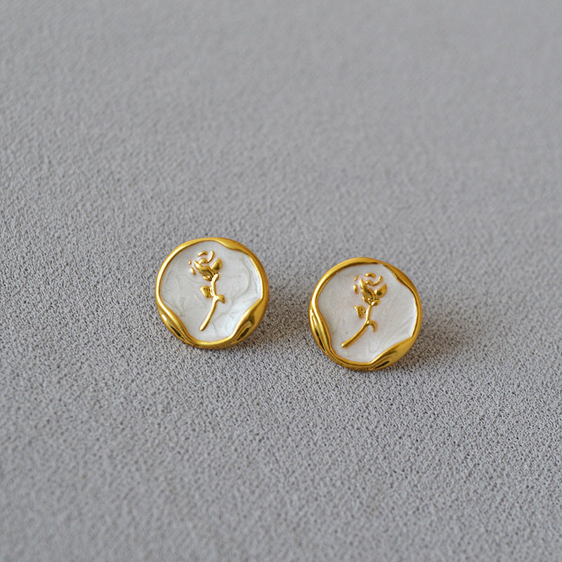 Vintage Handmade Gold Earring
