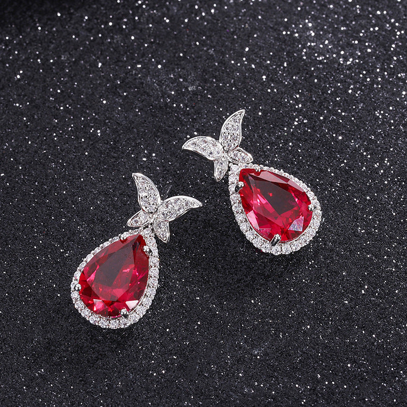 Charming Earring for Any Occasion