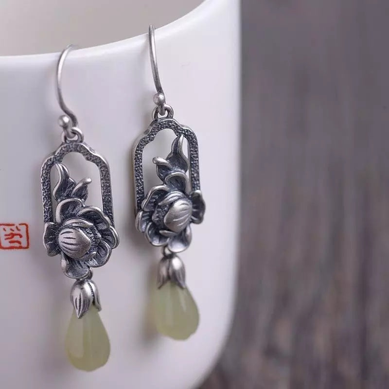 Elegant Silver Earring for Every Occasion