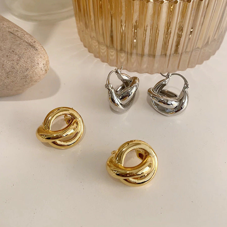 Charming Earring for Any Occasion