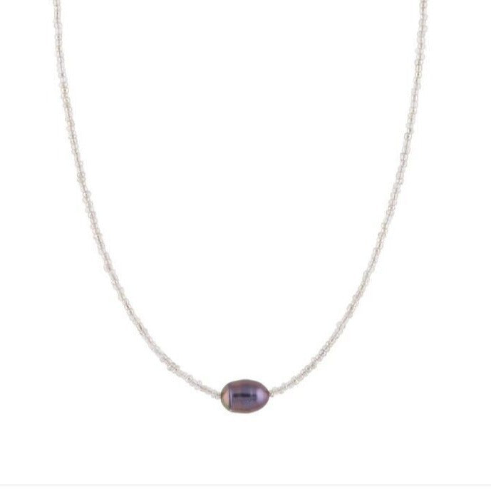 Romantic Pearl Necklace for Special Moments