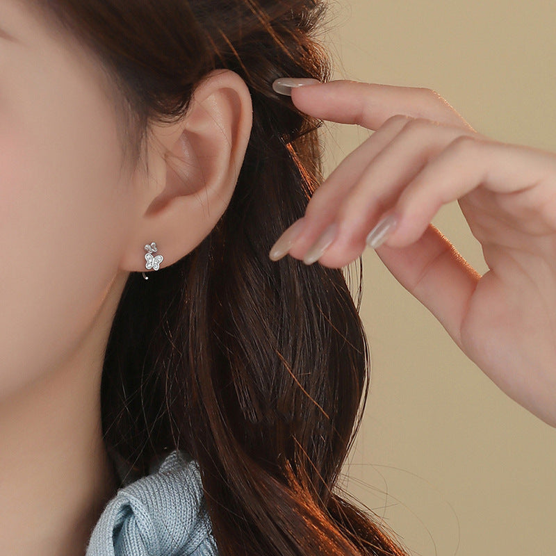 Classic Earring with Timeless Appeal