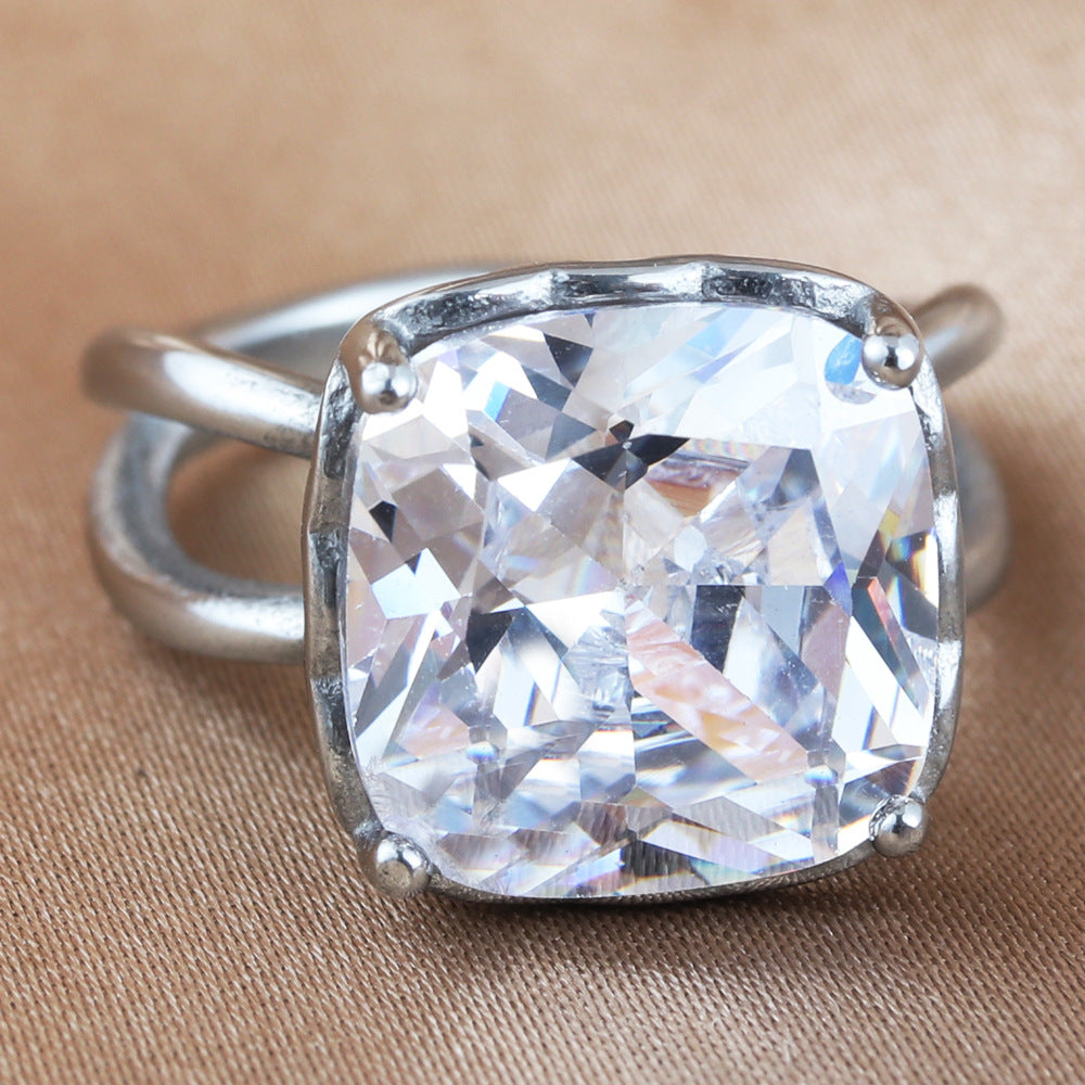 Elegant Ring for Every Occasion