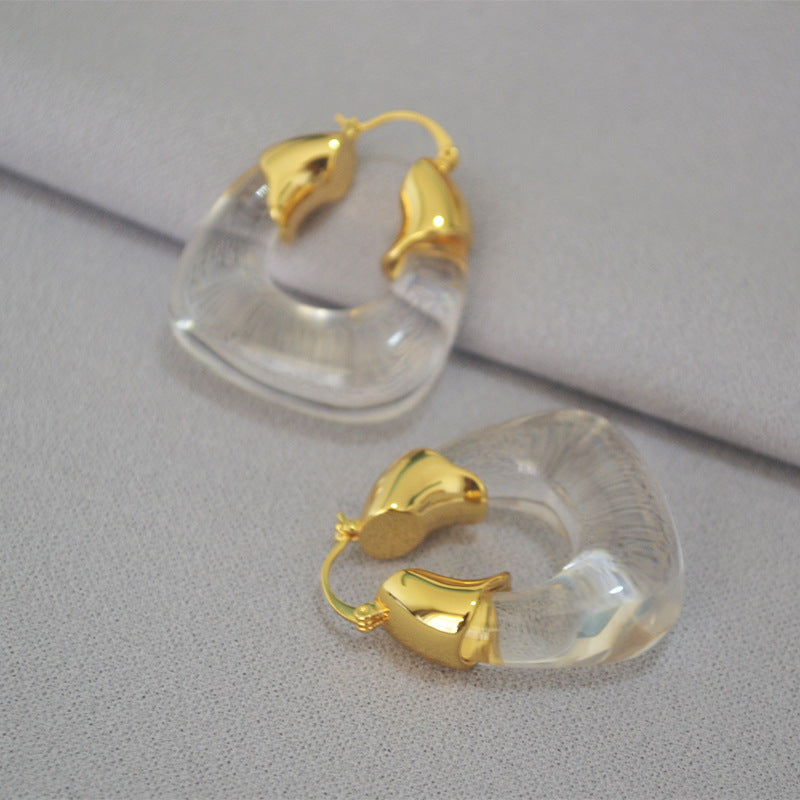 Romantic Gold Earring for Special Moments