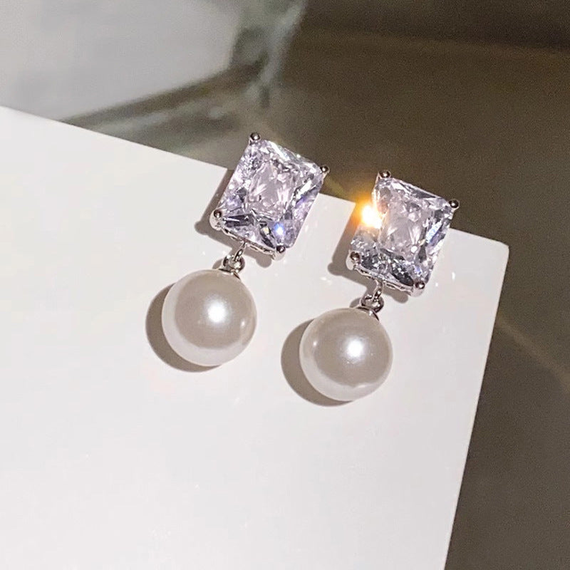 Elegant Pearl Earring for Every Occasion