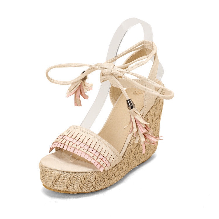 Chic Orthopedic Sandals with Unique Design