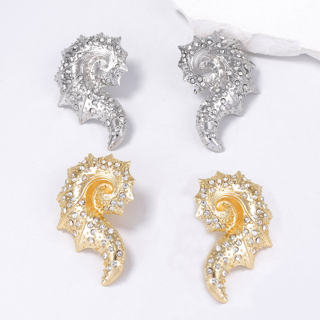 Charming Earring for Any Occasion