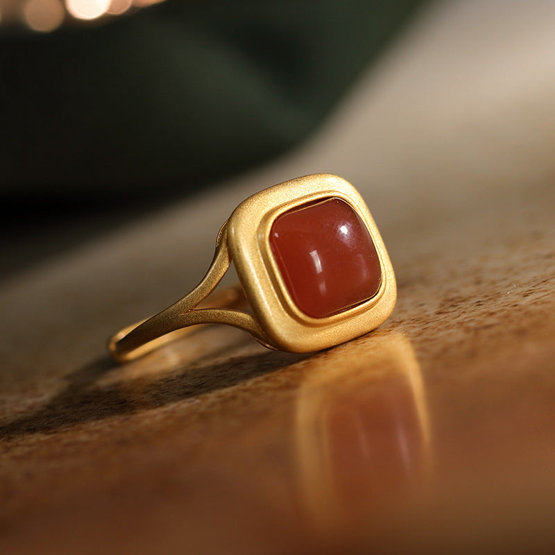 Charming Gold Ring for Any Occasion