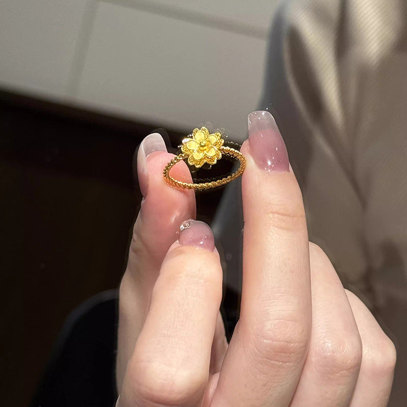 Charming Gold Ring for Any Occasion