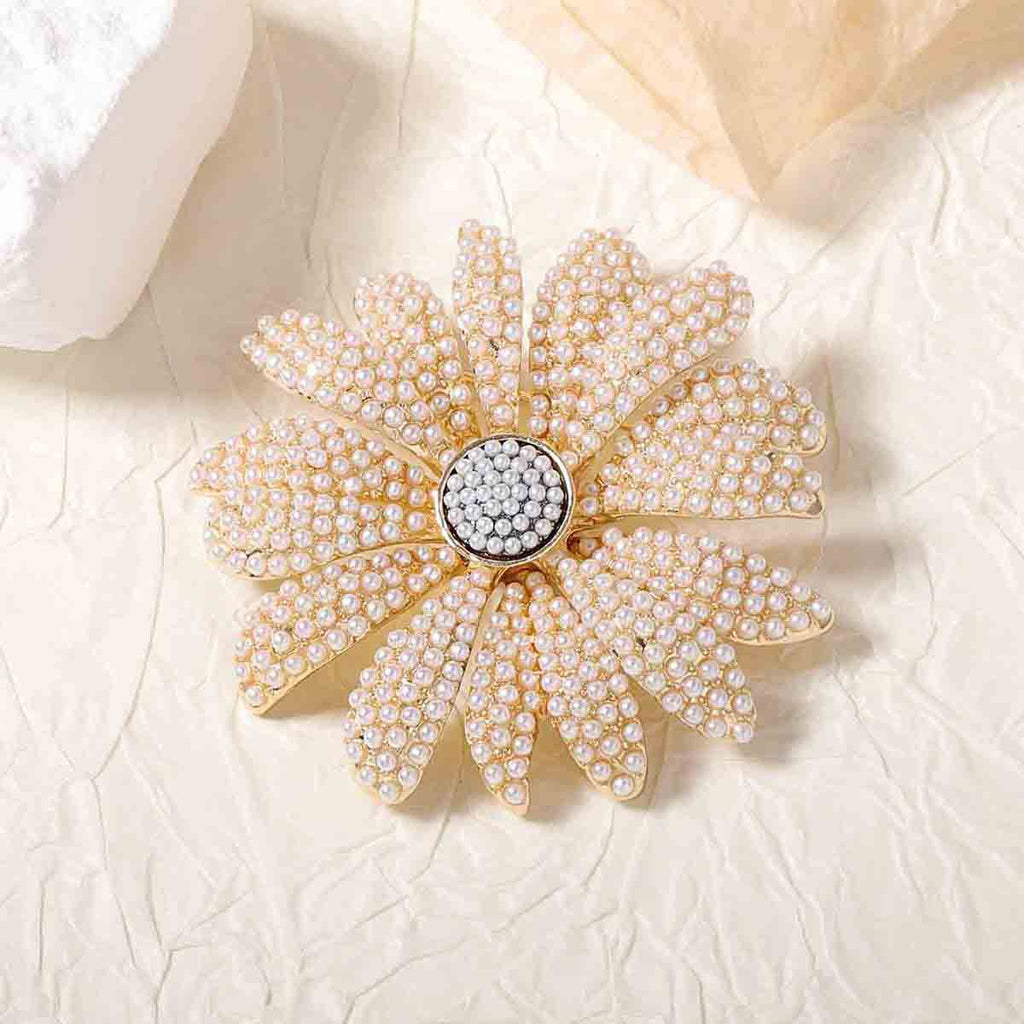 Charming Piece for Any Occasion